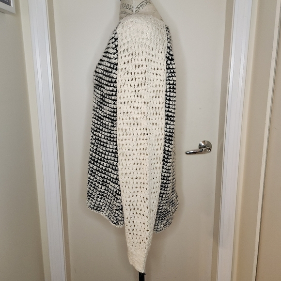 Vintage Contrast Knit Sweater - Picture 1 of 9